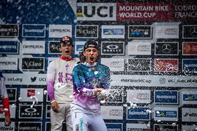 Vive la France - Schwalbe Dominanz beim Downhill Worldcup Auftakt 2022