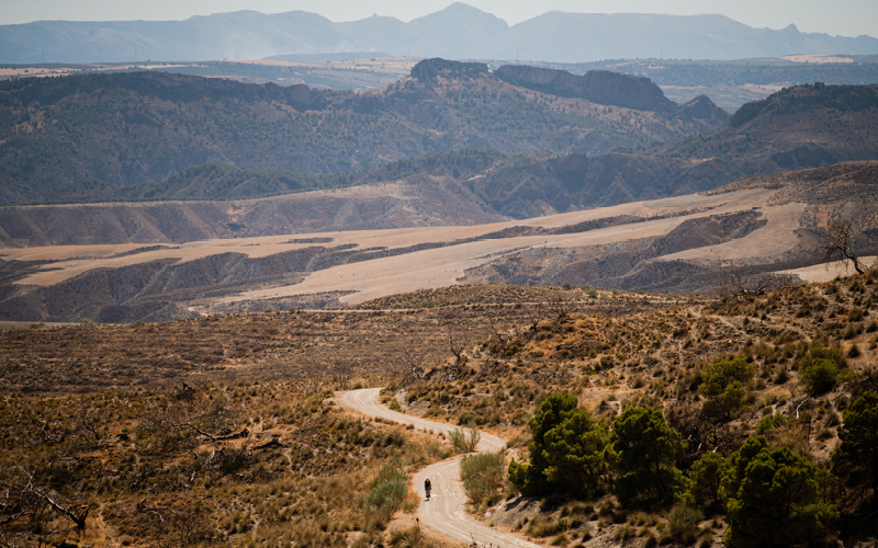 SCHWALBE-MITARBEITER SEBASTIAN BREUER GEWINNT BADLANDS AUF G-ONE RS 